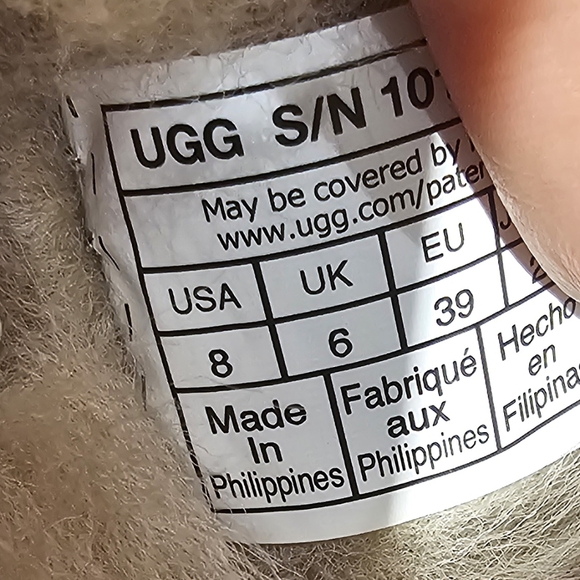 💫New UGG Classic Short II Boots size 8. color sand - Picture 8 of 8